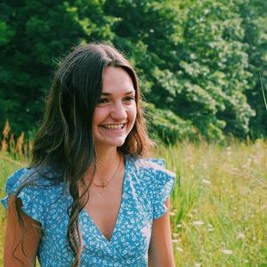 Meet your Posher, Adriana